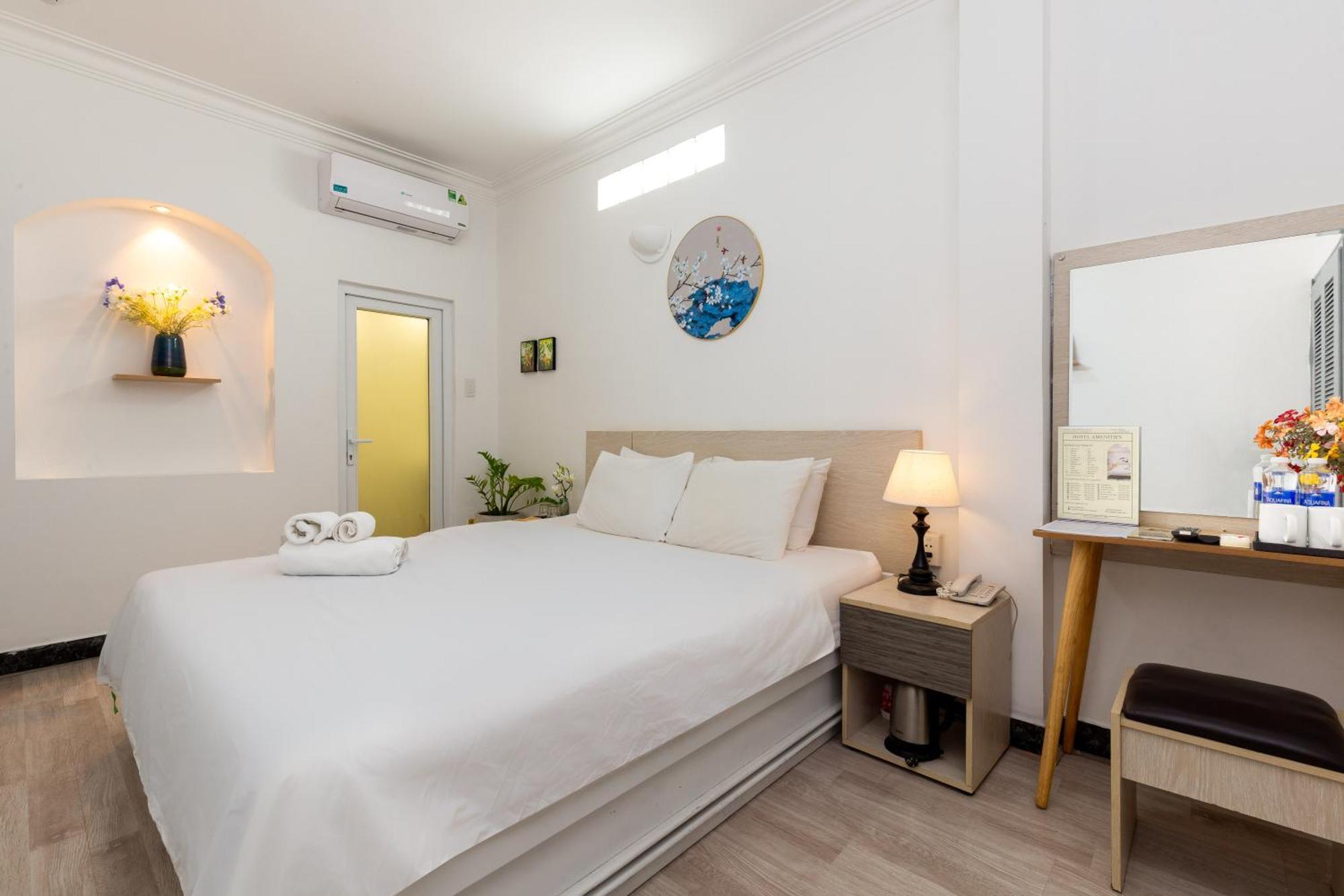 Centara Hostel Хошимин Экстерьер фото